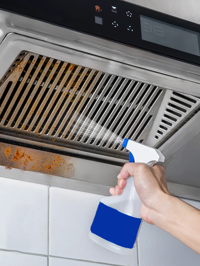 Scrub the plastic parts from the range hood with alcohol solution